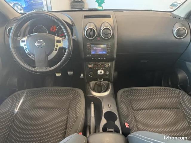 Nissan Qashqai+2 image 3