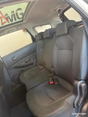 Nissan Qashqai+2 image 1