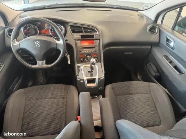 Peugeot 5008 image 8
