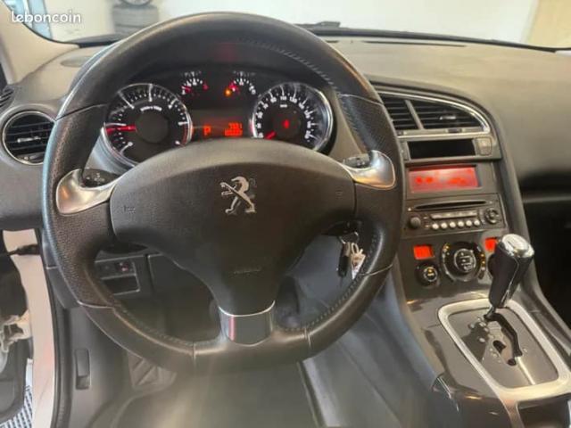 Peugeot 5008 image 4