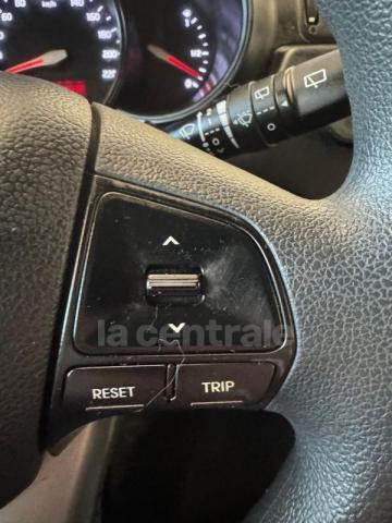 Kia Rio image 9