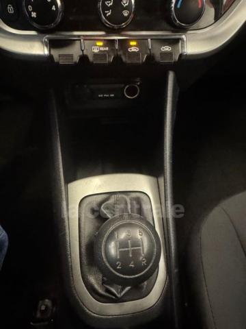 Kia Rio image 6