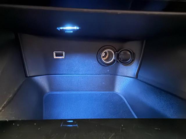 Peugeot 5008 image 2