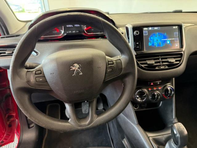 Peugeot 208 image 6
