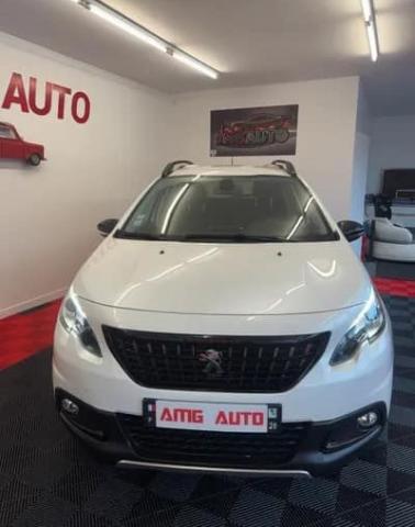 Peugeot 2008 image 2