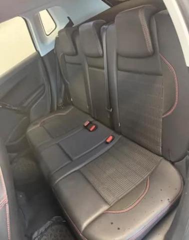 Peugeot 2008 image 3