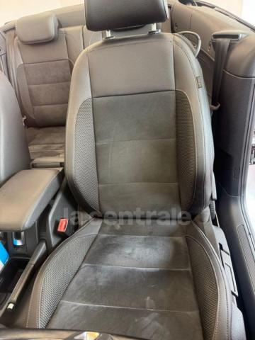 Volkswagen Golf image 6