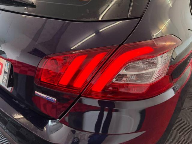 Peugeot 308 image 1