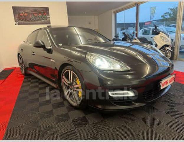 Porsche Panamera image 9