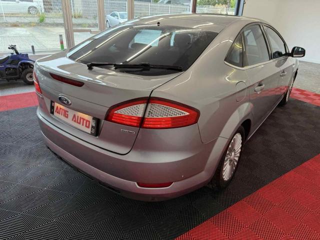 Ford Mondeo image 7