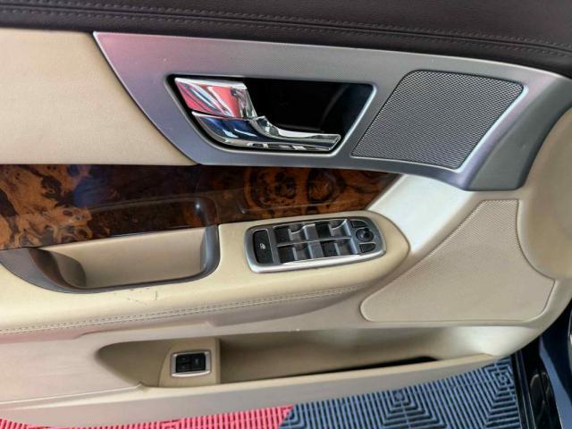 Jaguar Xf image 7