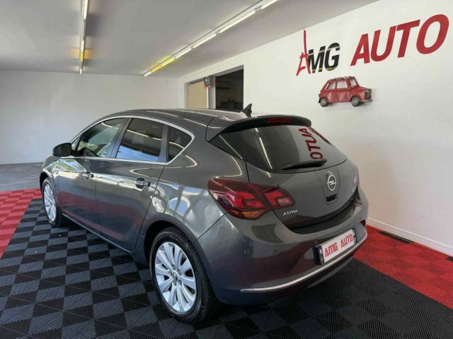 Opel Astra image 2