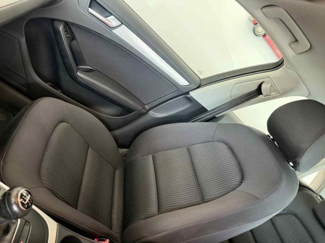 Audi A4 image 4