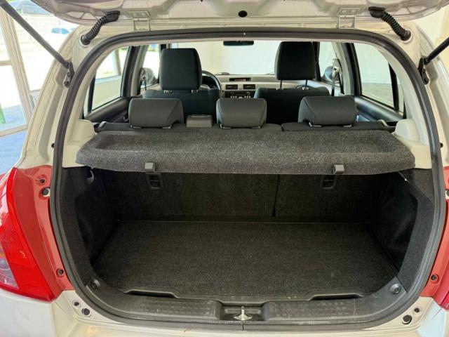 Suzuki Swift image 8