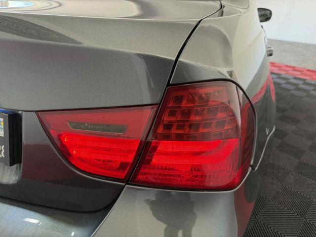 Bmw 320 image 1