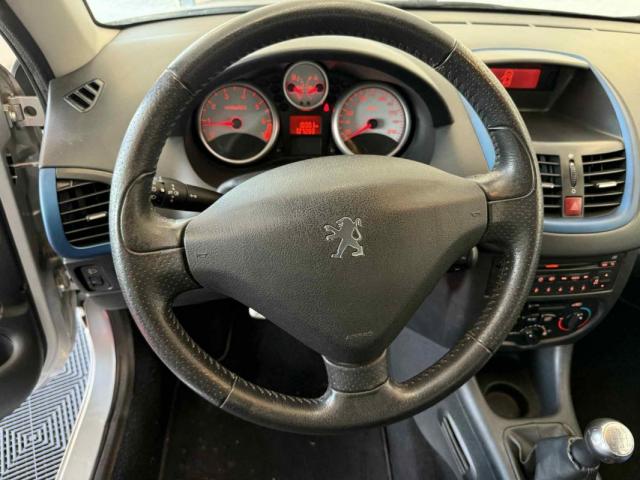Peugeot 206+ image 7