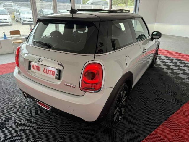 Mini Cooper image 2