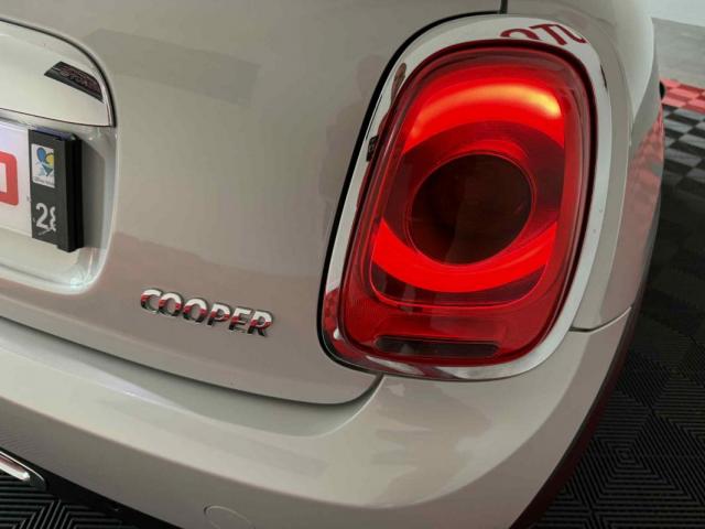Mini Cooper image 6