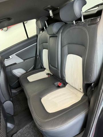 Kia Sportage image 7