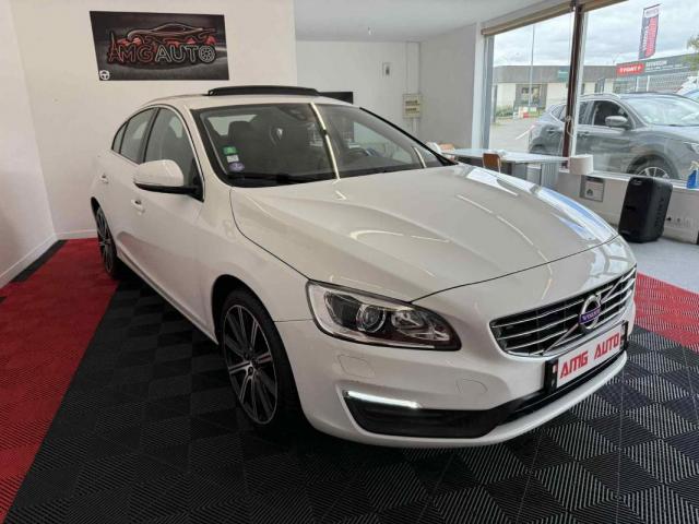Volvo S60 image 8