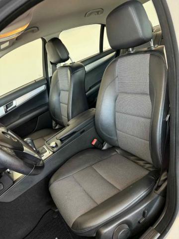 Mercedes Benz C 200 image 3