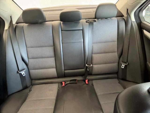 Mercedes Benz C 200 image 5
