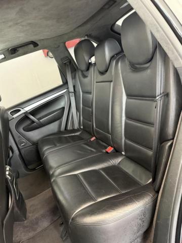 Porsche Cayenne image 9