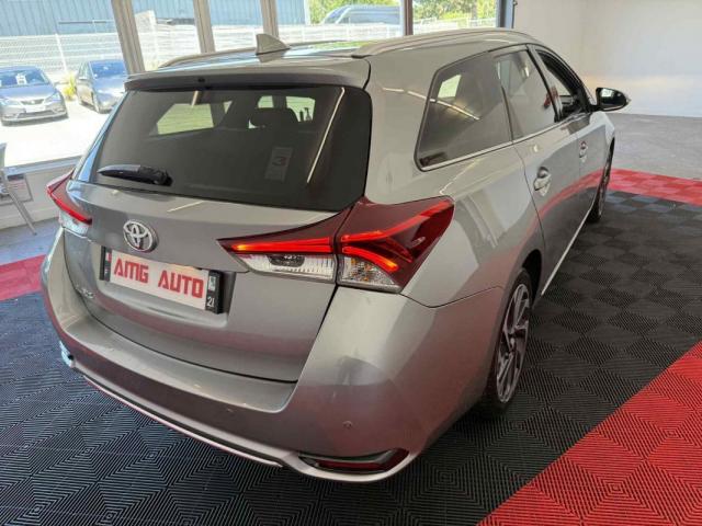 Toyota Auris image 7