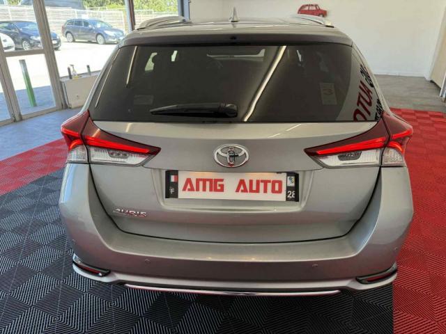 Toyota Auris image 4