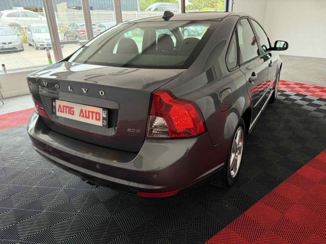Volvo S40 image 9