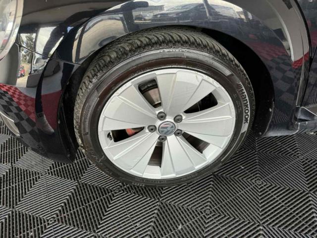 Volkswagen New Beetle image 5