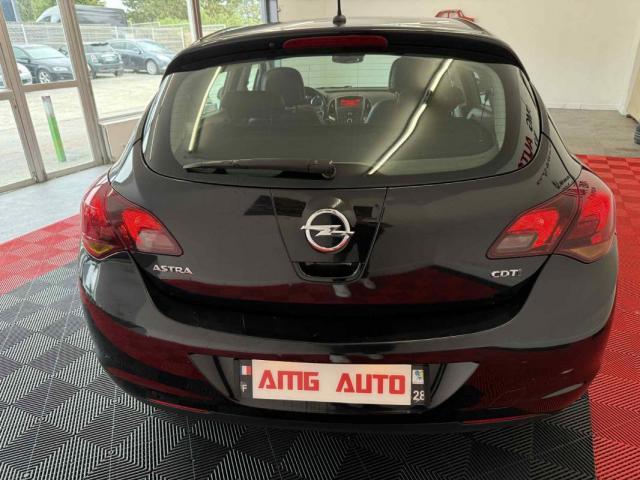 Opel Astra image 8