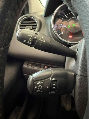 Peugeot 5008 image 3