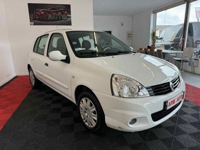 Renault Clio image 1