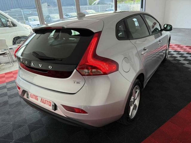 Volvo V40 image 9