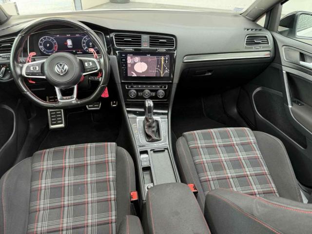 Volkswagen Golf image 2