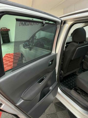 Peugeot 5008 image 3