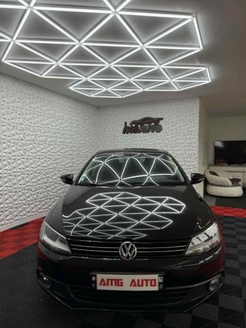 Volkswagen Jetta image 9