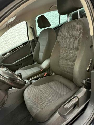 Volkswagen Jetta image 4