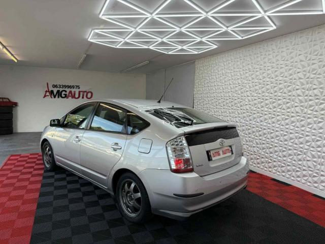 Toyota Prius image 4