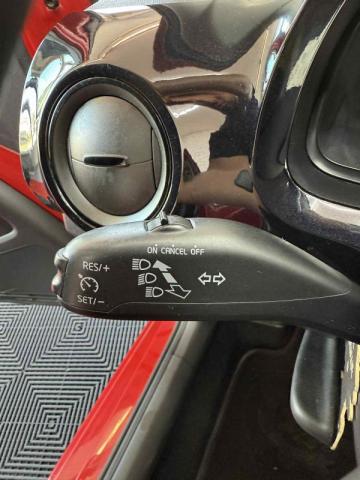 Volkswagen Up! image 5