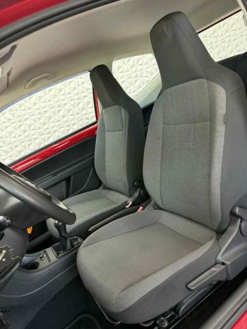 Volkswagen Up! image 9