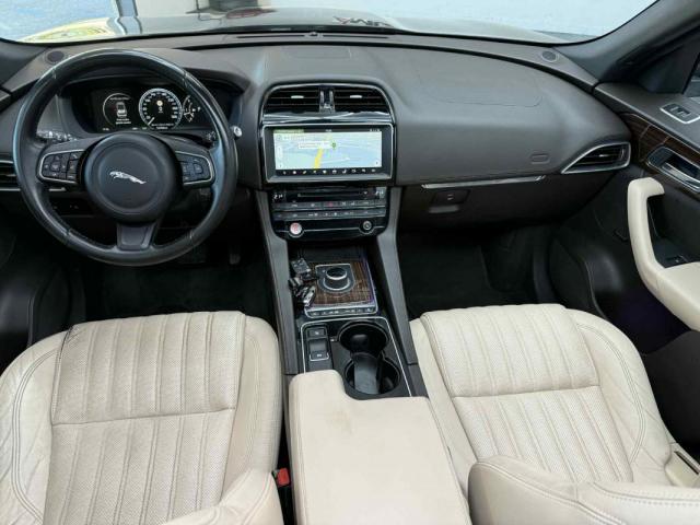 Jaguar F-Pace image 9