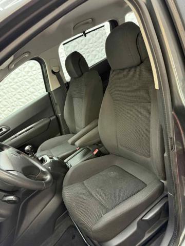 Peugeot 5008 image 6