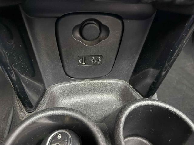 Mini Cooper image 3