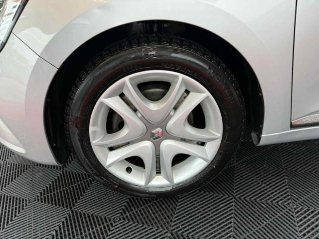 Renault Clio image 9