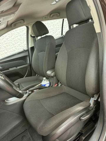 Chevrolet Cruze image 6