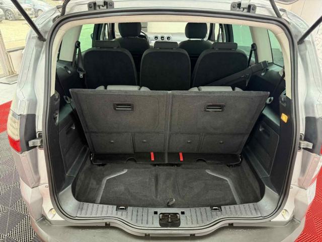 Ford S-Max image 6