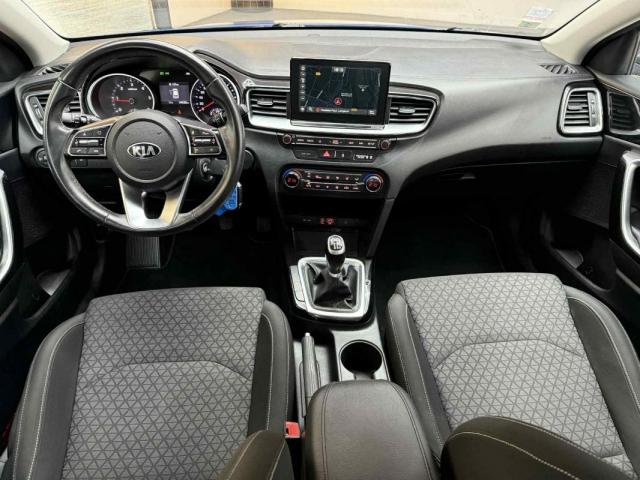 Kia Ceed image 9
