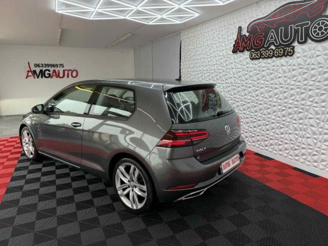 Volkswagen Golf image 8